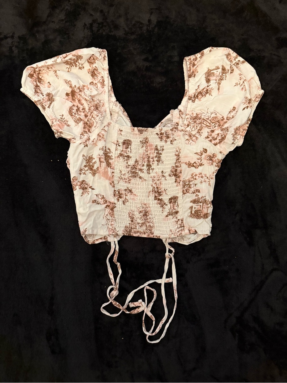 meraki Pink and Cream Floral Toile Smocked Crop Top - Picture 2 of 3